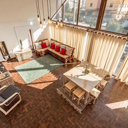 Modern Loft Lighthouse Hostel Karakol Bagian luar foto