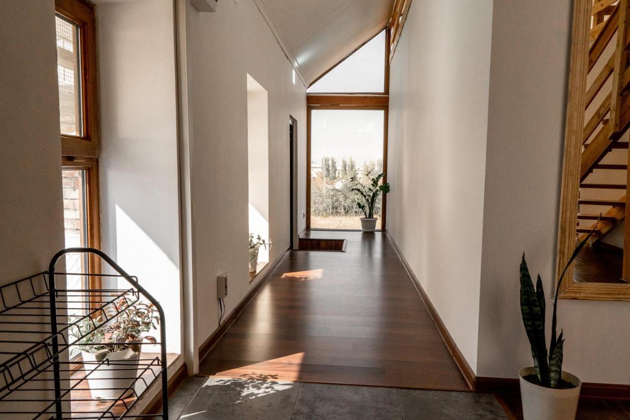 Modern Loft Lighthouse Hostel Karakol Bagian luar foto